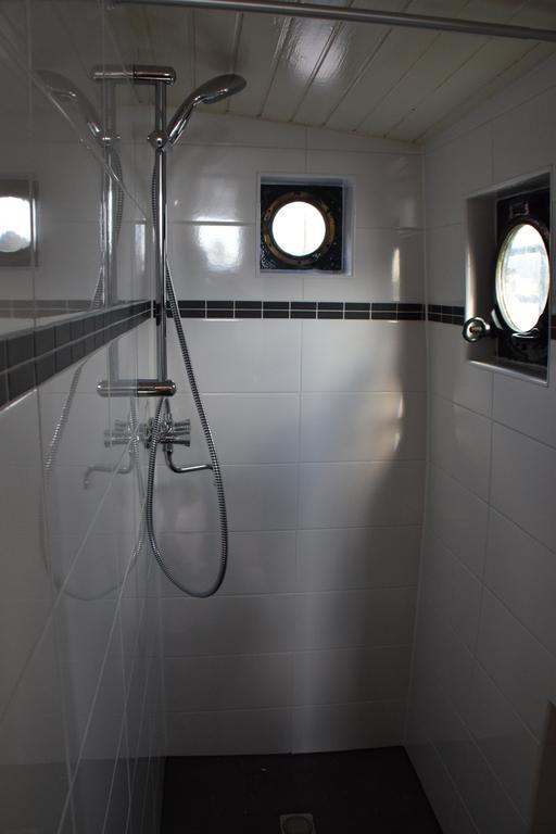 Boat-Apartment Rotterdam Fokkelina Eksteriør billede